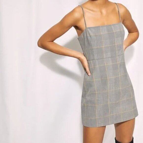 Aritzia Wilfred New Classic Isabelle Check Plaid Mini Dress Grey Size 6 - Picture 2 of 9